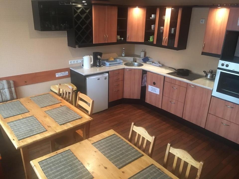 Terve Hostel Parnawa Zewnętrze zdjęcie