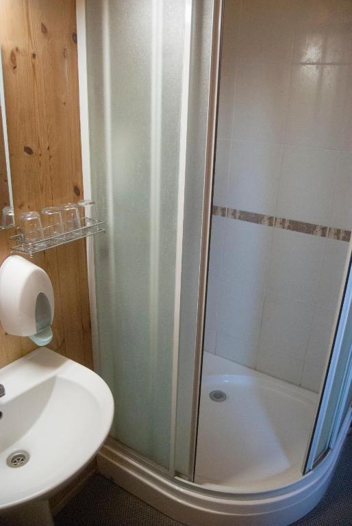 Terve Hostel Parnawa Zewnętrze zdjęcie